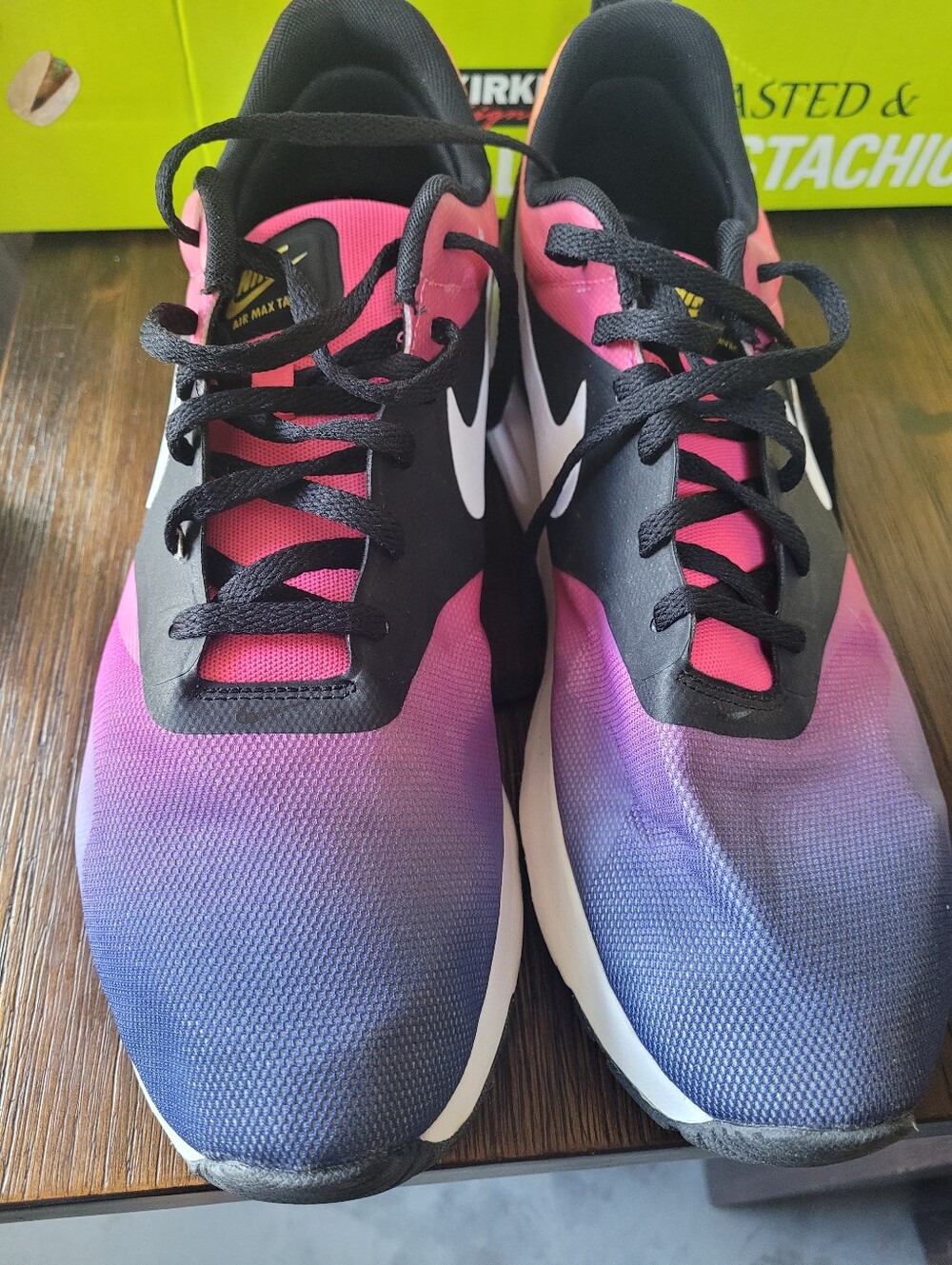 Size 10.5 Air Max TAVAS Nike Pink to Purple Gradient Athletic Running Shoes